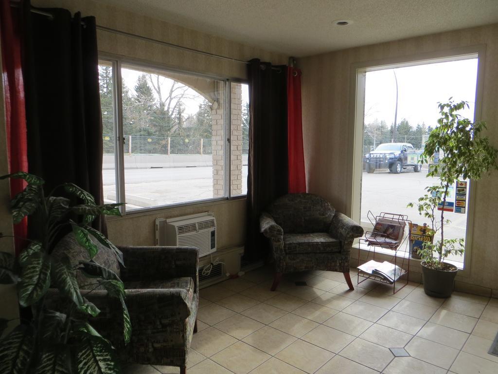 Ramada Limited Calgary YYC Exterior foto